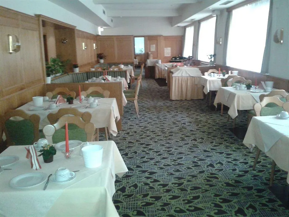 Hotel Jedermann Monachium 3*,