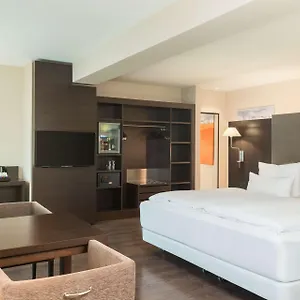 **** Hotel Nh Koenigsallee Duitsland