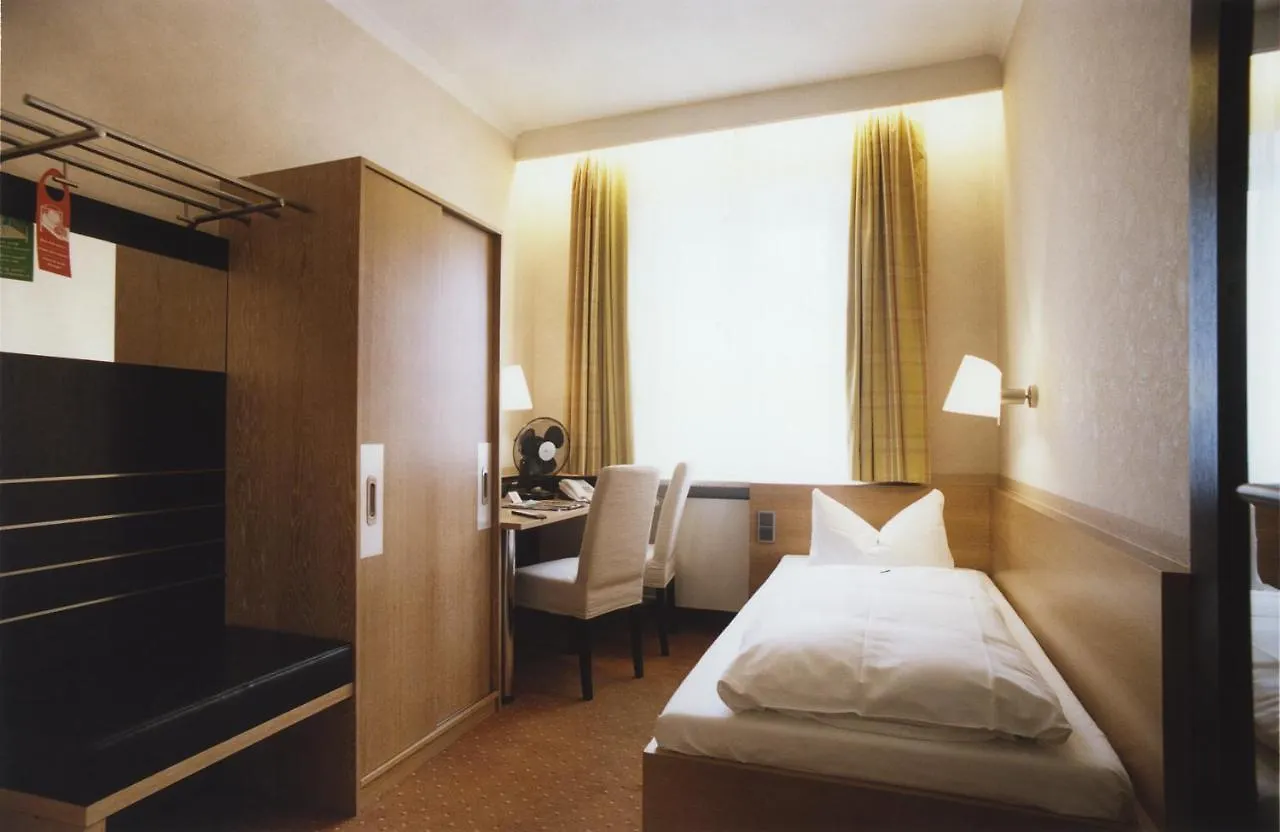 Hotel Jedermann Munich Germany