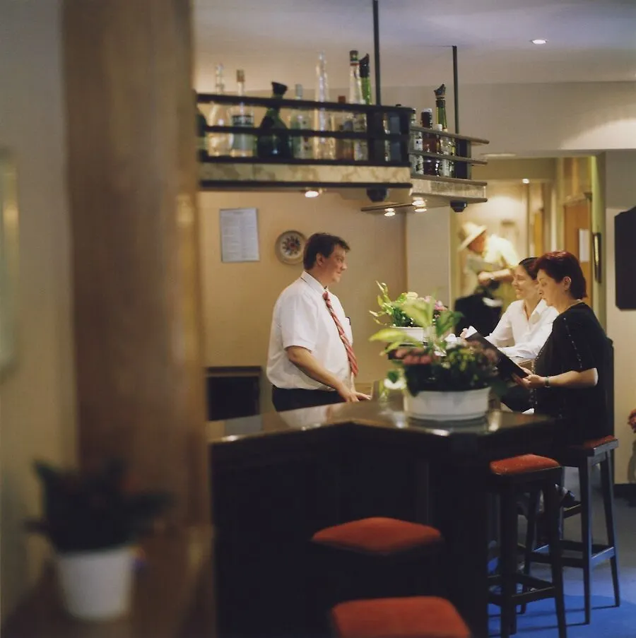 Hotel Jedermann Munich 3*,
